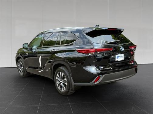 2020 Toyota Highlander Hybrid XLE