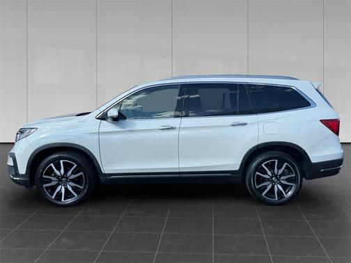 2019 Honda Pilot Touring 8-Passenger