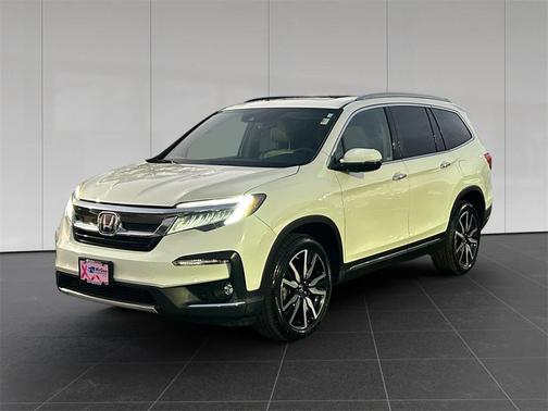 2019 Honda Pilot Touring 8-Passenger