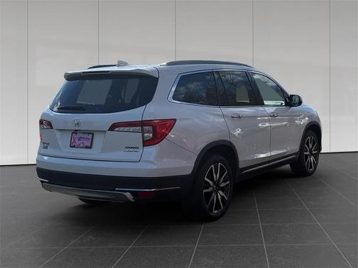 2019 Honda Pilot Touring 8-Passenger