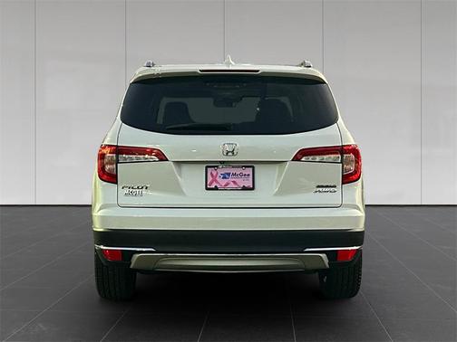 2019 Honda Pilot Touring 8-Passenger