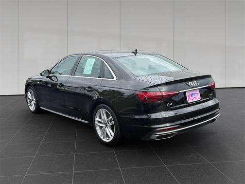2024 Audi A4 45 S line Premium Plus