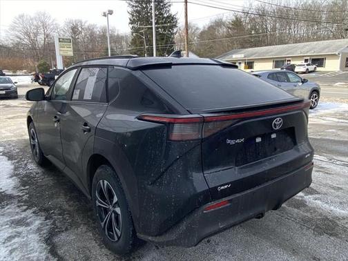 2025 Toyota bZ4X XLE