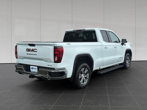 Summit White 2021 GMC Sierra 1500 SLE