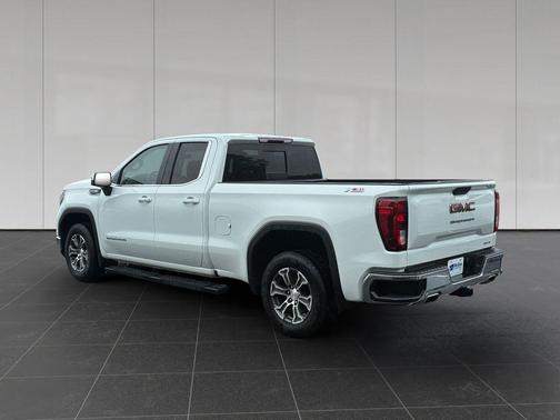 Summit White 2021 GMC Sierra 1500 SLE