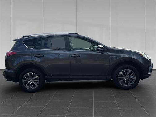 2018 Toyota RAV4 Hybrid XLE