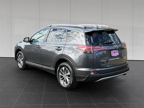 2018 Toyota RAV4 Hybrid XLE