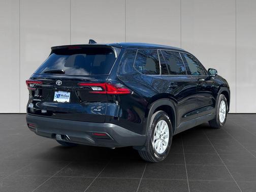 Midnight Black Metallic 2026 Toyota Grand Highlander XLE
