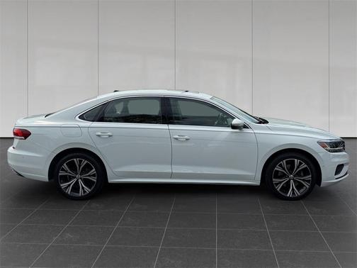 2020 Volkswagen Passat 2.0T SE