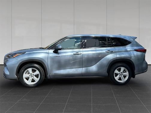 2021 Toyota Highlander Hybrid LE