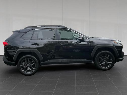 2023 Toyota RAV4 Adventure