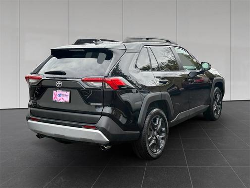 2023 Toyota RAV4 Adventure