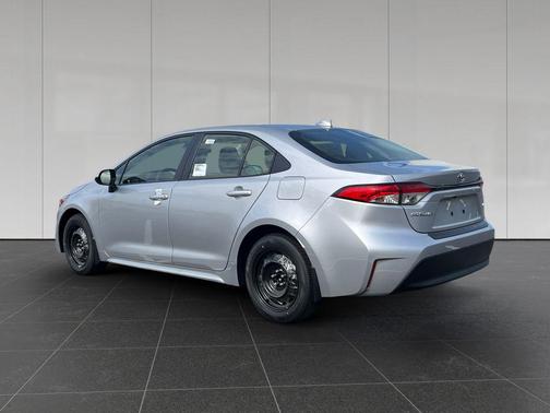 Classic Silver Metallic 2026 Toyota Corolla LE
