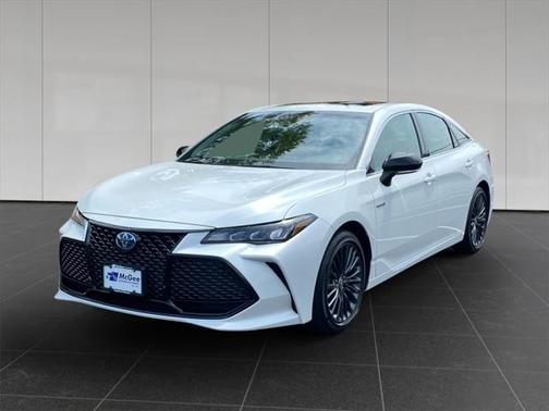 2021 Toyota Avalon Hybrid XSE