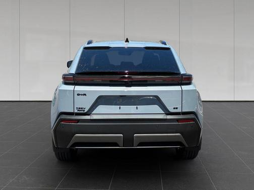Cement 2026 Toyota C-HR SE