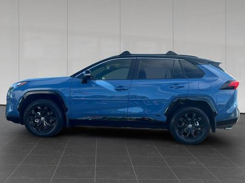 2025 Toyota RAV4 Hybrid SE