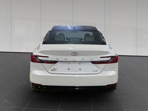 Wind Chill Pearl 2026 Toyota Camry XLE