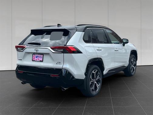 2025 Toyota RAV4 Hybrid SE