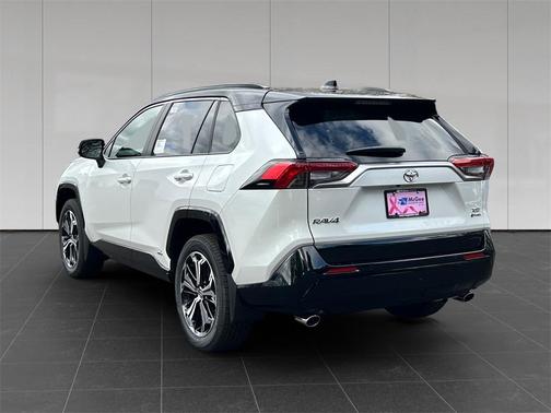 2025 Toyota RAV4 Hybrid SE
