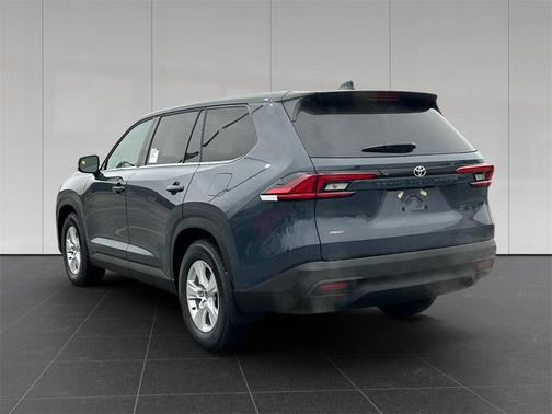 2026 Toyota Highlander LE