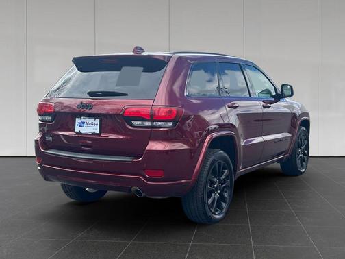 Velvet Red Pearlcoat 2021 Jeep Grand Cherokee Laredo