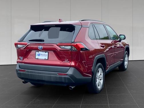 2020 Toyota RAV4 Hybrid LE