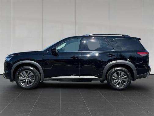 2022 Nissan Pathfinder SV 4WD