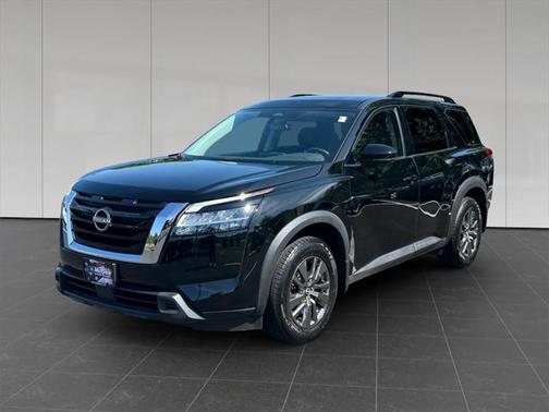 2022 Nissan Pathfinder SV 4WD