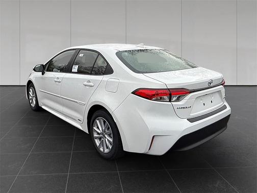 2026 Toyota Corolla Hybrid LE
