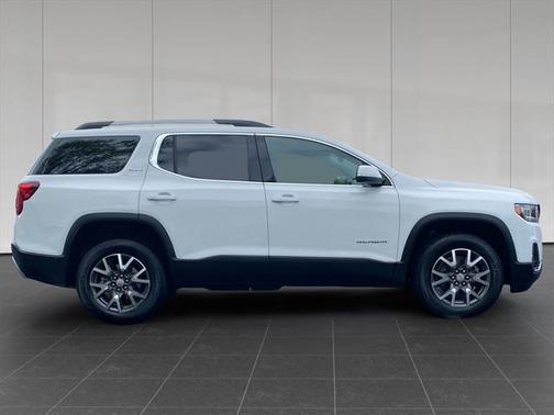 2022 GMC Acadia AWD SLE