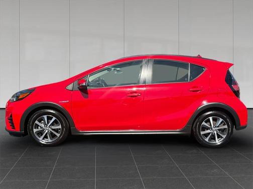 2018 Toyota Prius c Four