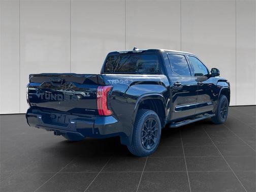 2026 Toyota Tundra Hybrid Platinum