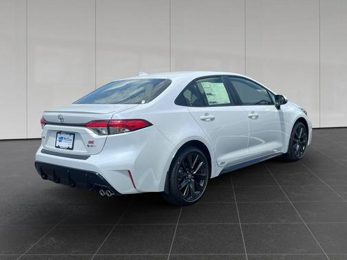 Wind Chill Pearl 2026 Toyota Corolla Hybrid SE