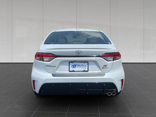 Wind Chill Pearl 2026 Toyota Corolla Hybrid SE