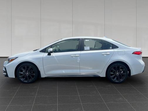 Wind Chill Pearl 2026 Toyota Corolla Hybrid SE