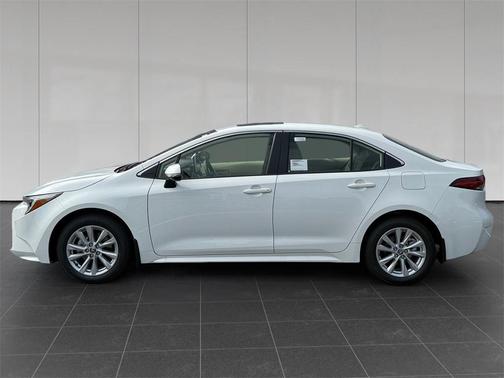 2025 Toyota Corolla Hybrid XLE