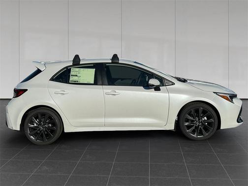 2025 Toyota Corolla XSE