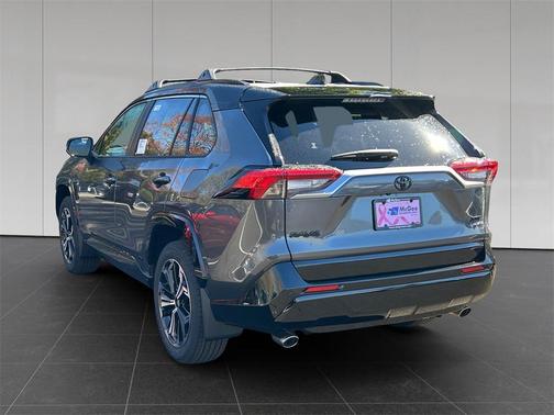 2025 Toyota RAV4 Hybrid SE