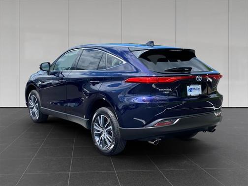 2023 Toyota Venza LE