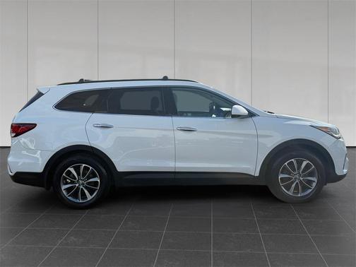 2019 Hyundai Santa Fe XL SE