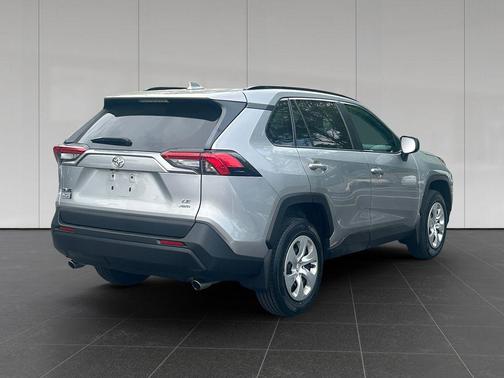 Silver Sky Metallic 2020 Toyota RAV4 LE