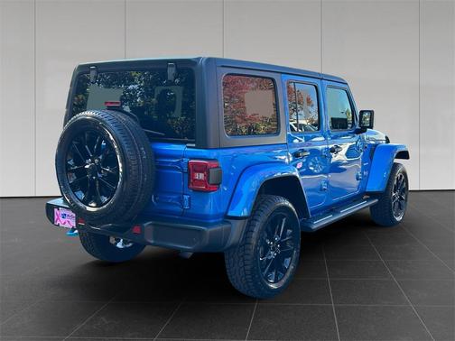 2022 Jeep Wrangler Unlimited 4xe Sahara