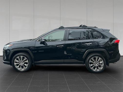 2022 Toyota RAV4 Limited