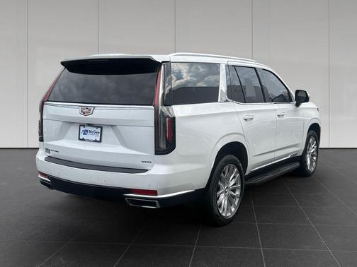 Crystal White Tricoat 2022 Cadillac Escalade Luxury