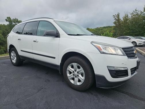 2017 Chevrolet Traverse LS
