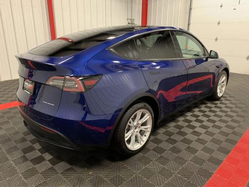 2021 Tesla Model Y Long Range Dual Motor All-Wheel Drive