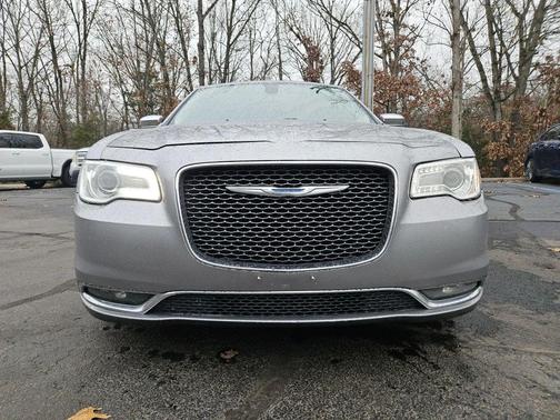 2017 Chrysler 300C Base