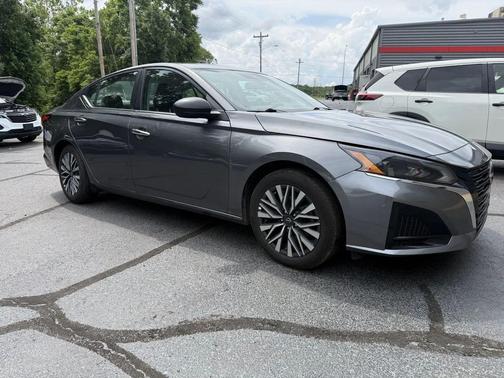 Gun Metallic 2025 Nissan Altima 2.5 SV