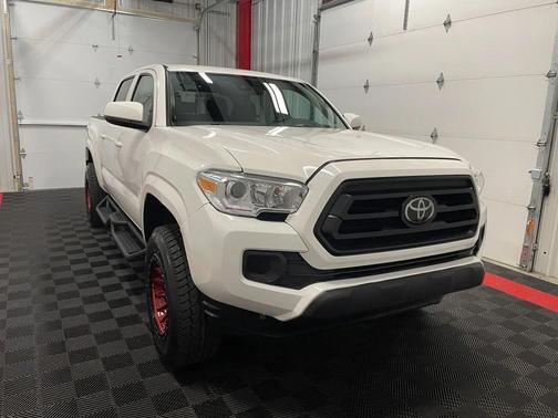 Ice Cap 2023 Toyota Tacoma SR