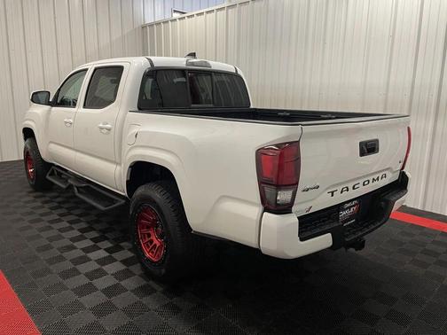 Ice Cap 2023 Toyota Tacoma SR
